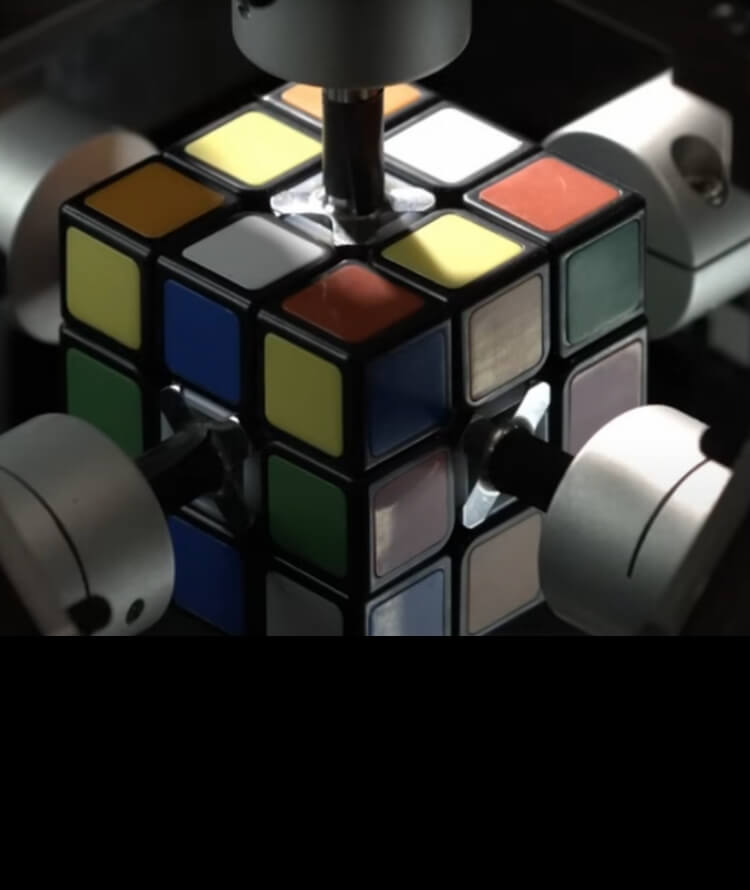 Mitsubishi Electric Recognized by GUINNESS WORLD RECORDSTM for the fastest robot to solve a puzzle cube